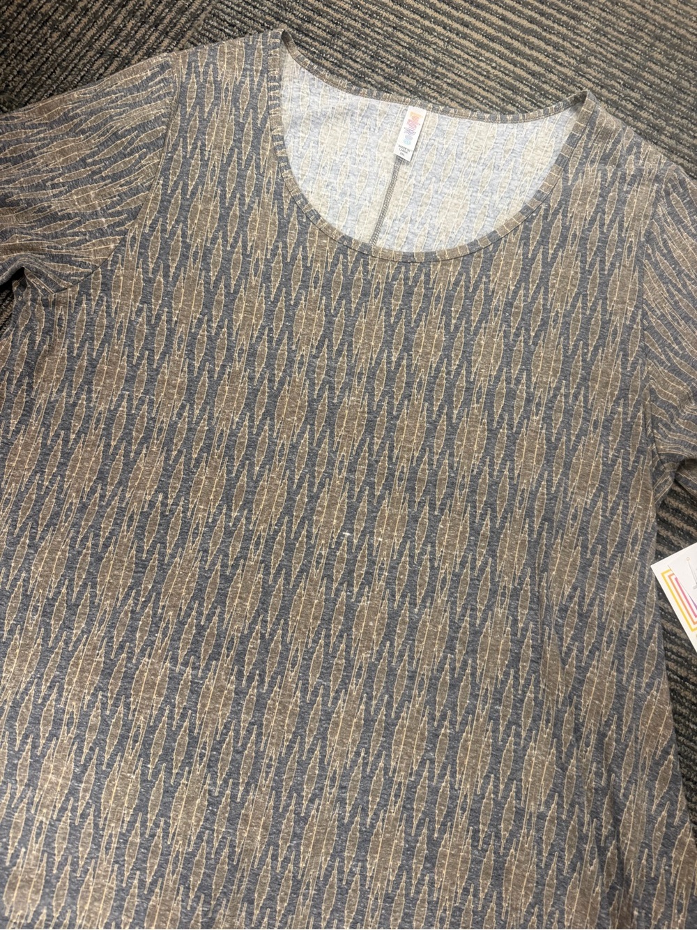 NWT LuLaRoe Perfect TScoop Neck Taupe Slate Pattern Sx 2XL